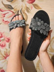 CUCCOO TILAWA Women's Fashion Bow Casual Flat Sandals - Black - View 1