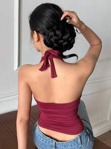 DAZY Top corto con hebilla metálica con diseño hueco en forma de corazón, camiseta sin tirantes y sin espalda, diseño de pantalón corto rojo, adecuado para festival de música, Día de San Valentín, boda, casual, playa, ajustado para conjunto de crucero de mujer - Rojo - Ver 3