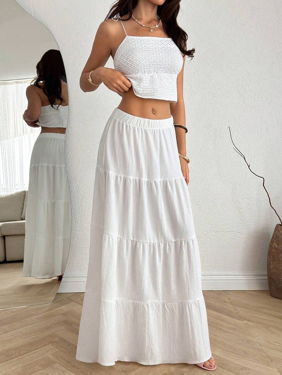 EURMUSE Bộ hai mảnh gồm áo croptop thêu ren và chân váy maxi xếp tầng, chất liệu vải cotton. - trắng - Xem 1