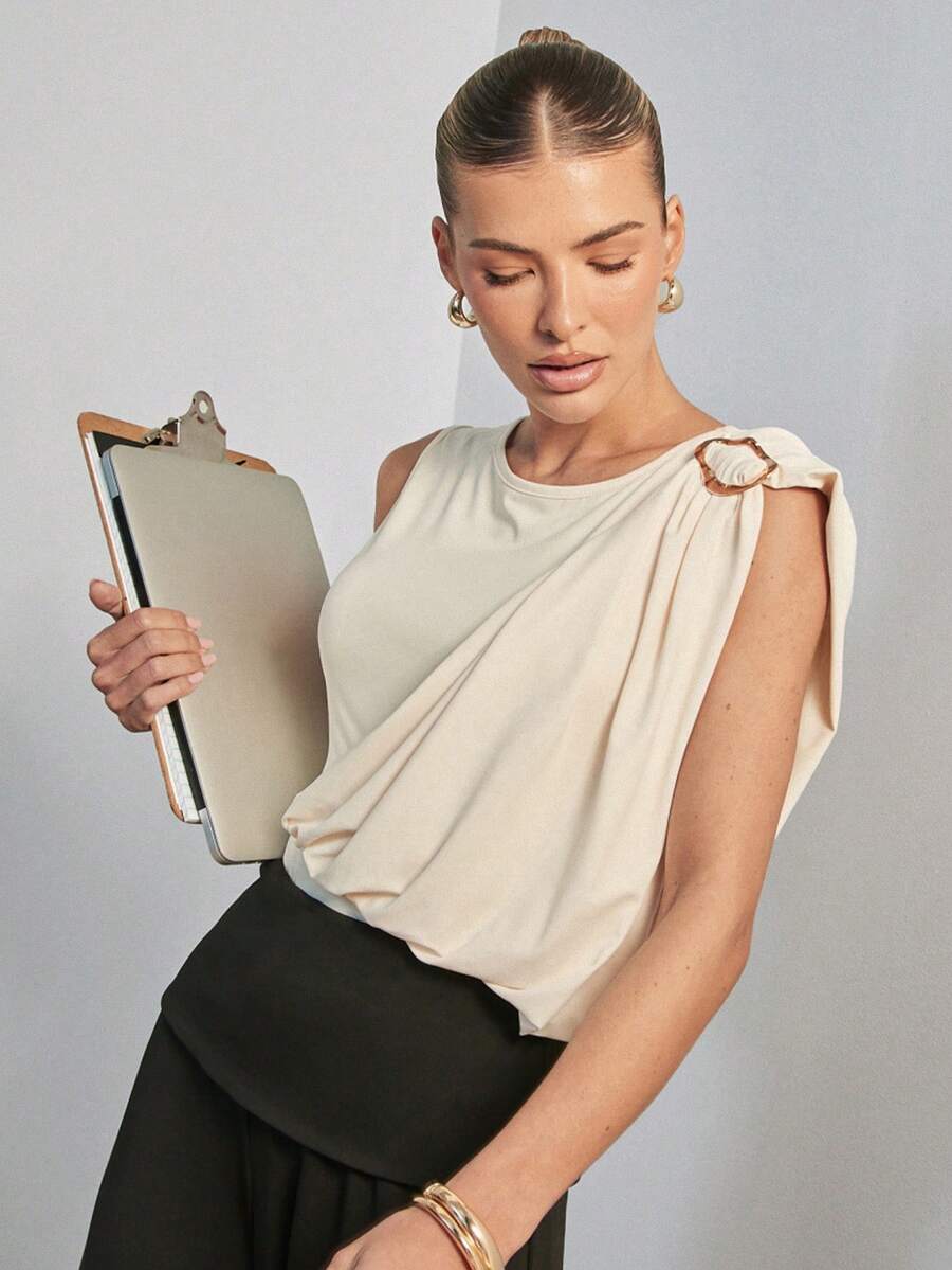 Hauture Áo liền thân nữ dáng suông bất đối xứng với chi tiết kim loại ở vai, gợi cảm, thích hợp cho công sở. - Màu be - Xem 1