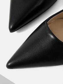 Mnmlis Women Low-Heeled Black Pointy-Toe Pumps In A Minimalist Commuter-Chic Style. - Black - View 5