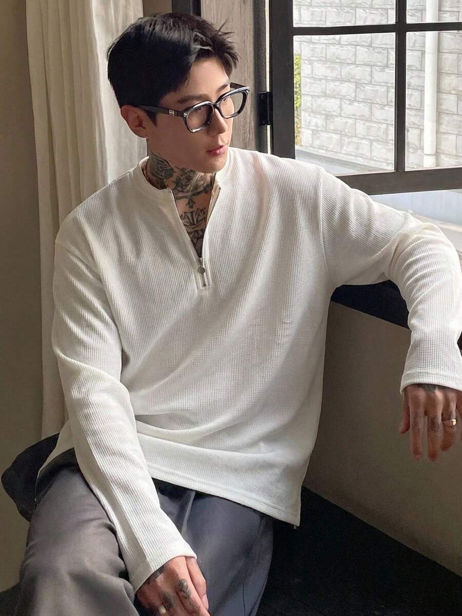 DAZY Men's Solid Color 1/3 Zip Collar White Textured Fabric T-Shirt, Spring - White - View 1