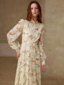 MOTF PREMIUM 女士立领收腰花卉灯笼袖连衣裙 - 杏色 - 查看 5