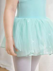 Robe de tutu de ballet pour jeunes filles, tissu vert clair à haute élasticité pour le printemps/été, manches volantées pour un look léger, jupe en tulle avec un éclat nacré, élégante et fraîche pour le port quotidien, les représentations de ballet et les pratiques - Vert menthe - Voir 5