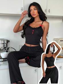 SHEIN 性感蕾丝吊带背心和睡裤套装，红色嘴唇印花，女士款 - 黑色 - 查看 3