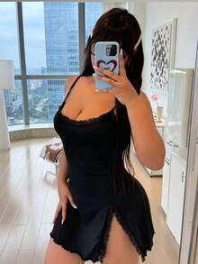 ZzzCrew Đầm ngủ mini gợi cảm, ôm sát, phối ren, xẻ tà, cỡ lớn. - màu đen - Xem 1