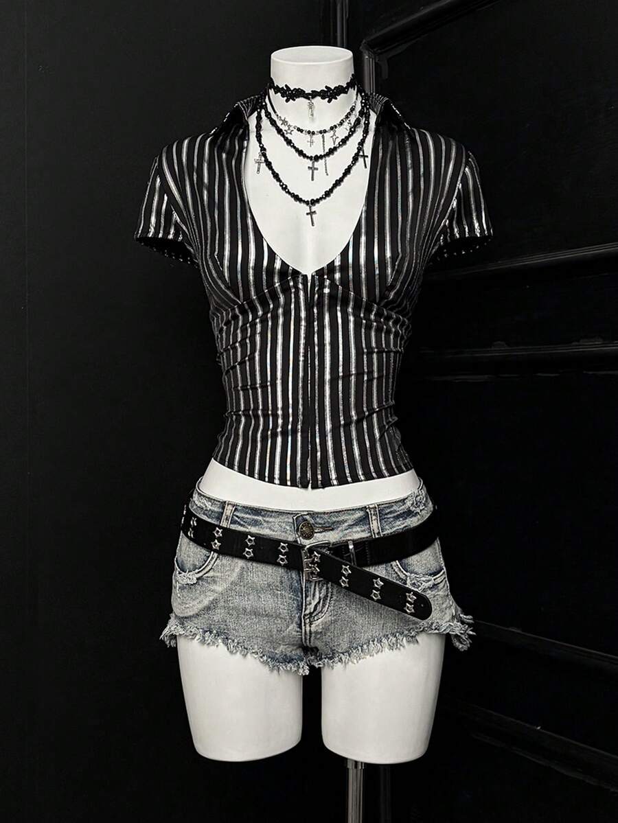 EgrlEra 女士深V领金箔短袖衬衫 - 黑色 - 查看 1