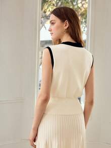MOTF PREMIUM WOMEN'S SLEEVELESS CONTRAST COLOR KNIT TOP, SPRING/SUMMER - Black and White - View 3