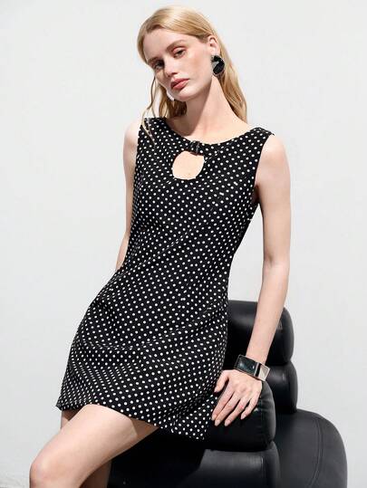 Aveloria Modichic Delicate Printed Craftsmanship, Classic Black And White Tone, Retro Polka Dot Style, Casual Daily Wear, Round Neck Hollow-Out Design, Bow Decor, Slim Straight Silhouette, Sleeveless, Lightweight Synthetic Fiber Fabric, Soft And Smooth, Comfortable And Easy Care, Suitable For Spring And Summer, Applicable Occasions Include Strolling, Gathering With Friends