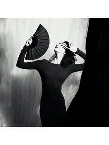 中式黑色复古折扇，竹柄丝绸扇面，是舞蹈、婚礼、派对和中式舞蹈活动的理想之选。 - 扇子(無扇袋) - 查看 2