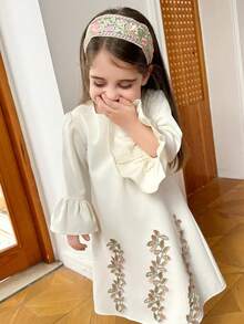 Dazy Kids Young Girl Floral Applique V-Neck Flare Sleeve Loose Dress - White - View 2