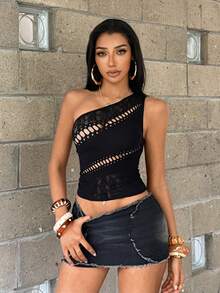 EgrlEra 女士性感黑色不对称露肩提花吊带背心 - 黑色 - 查看 3