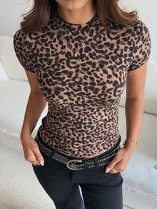 DAZY 纯色圆领修身短袖女式T恤 Y2K 夏季款 - 咖啡棕 - 查看 3