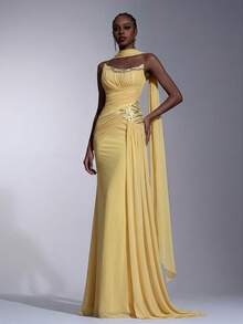 Elitara Elegant Minimalist High-Stretch Mesh Strapless Asymmetric Ruched Luxurious 3D Rhinestone Mermaid Draped Flounce(Detachable Halter)Formal Evening Gown - Light Yellow - View 6