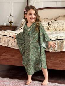 DAZY Young Girl V-Neck All-Over Print Casual Loungewear Nightgown - Green - View 2