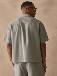 Musero Camisa de manga corta con cuello Revere, hombros caídos, bolsillo deslizante y abotonadura completa, en conjunto, prenda esencial para primavera y verano - Verde - Ver 4