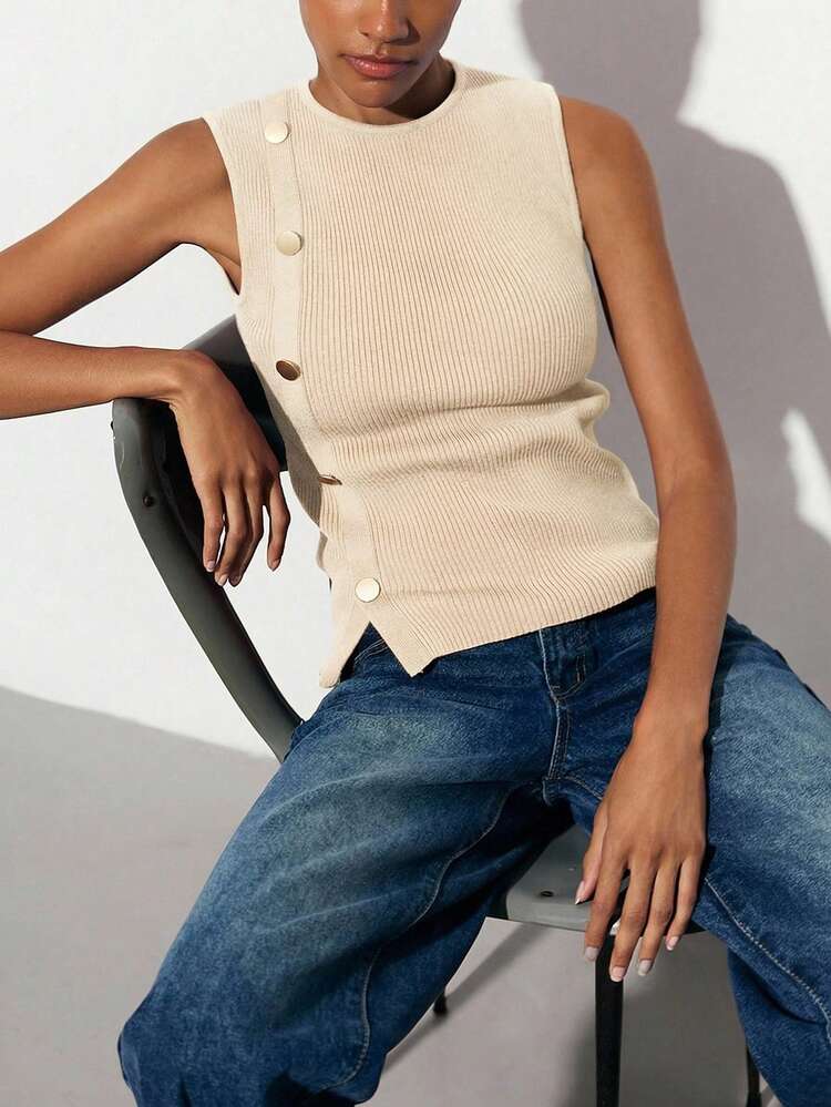 SHEIN Maija Women's Crew Neck Sleeveless Knit Top With Metal Button Decor, Basic Vest Sweater For Urban Commute, Business Casual, Office Wear, Elegant Party, New Year, Versatile St Patrick's Day Women Easter Summer Easter Women Party Top Beach Summer Holiday Each Vacation For Women Summer For Women Going Out Graduation Graduation Casual Casual Blouses For Women
