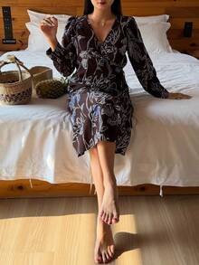 DAZY Floral Print Women Robe - Coffee Brown - View 7