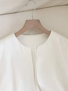GlowEve Collarless Short Sleeve Cropped Fashionable Versatile Women Blazer - White - View 4