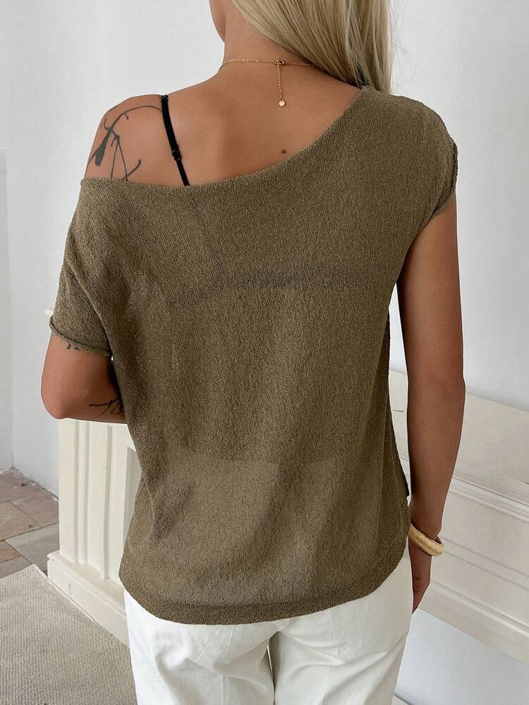 Women's Solid Color Fitted Asymmetrical Shoulder Short Sleeve Casual Vacation Lightweight Knit Sweater Top