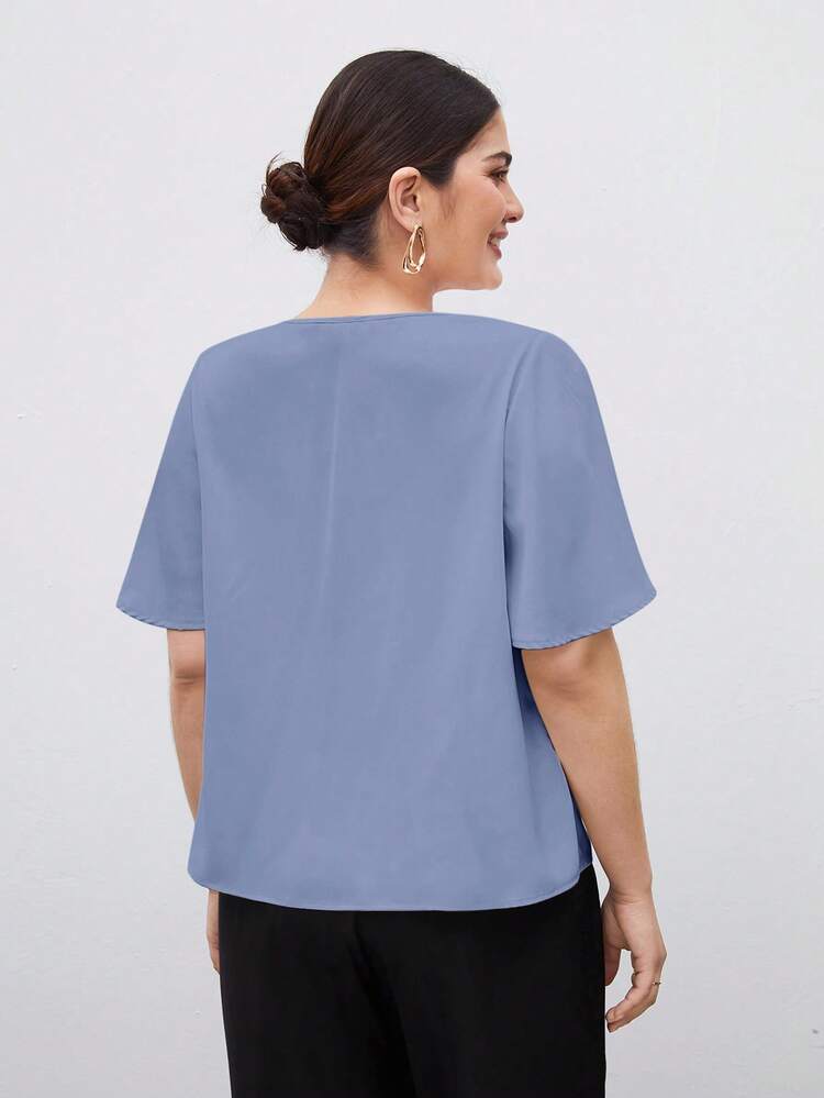 SHEIN Maija Plus Size Women Solid Color Cowl Collar Short Sleeve Elegant Blouse St Patrick's Day Women Easter Summer Easter Women Party Top Beach Summer Holiday Each Vacation For Women Summer For Women Going Out Graduation Graduation Casual Casual Blouses For Women, Summer Tops Blouse For Women Formal Plus Size Plus Size Formal Top Plus Size Work Tops Women Plus Size Tops Classy Tops For Women Plus Size Blouse For Women Plus Size