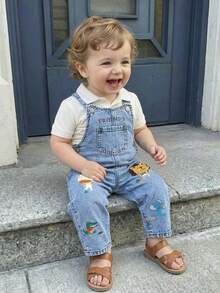 SHEIN Baby/Toddler Boys' New Fashion Casual Soft Cute Animal Graphic Plush Blue Denim Loose Fit Jumpsuit Spring Summer,For Baby Spring/Summer Dailywear Outfits,Boys Streetwear Outfits,Boys Beach Outfit,Vacation Outfits For Baby,Casual Clothes For Boys,Graphic Jumpsuit ,Toddler Shirt,2-Year-Old Boys Jumpsuit ,Summer Jumpsuit ,Casual Jumpsuit - Light Wash - View 4