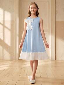 SHEIN 女童圆领3D大蝴蝶结珍珠装饰A字连衣裙。纯色大蝴蝶结，精致可爱，经典A字廓形，适合各种宝宝体型。无论是日常外出、居家休闲还是参加派对，都能让您的宝宝成为闪耀的小公主。也是妈妈们精心挑选的理想时尚单品。 - 彩色 - 查看 11