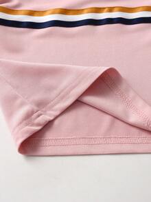 SHEIN Streecool Kids 男童骑士印花 Polo 领短袖 T 恤和裤子休闲套装 - 淺粉色 - 查看 5