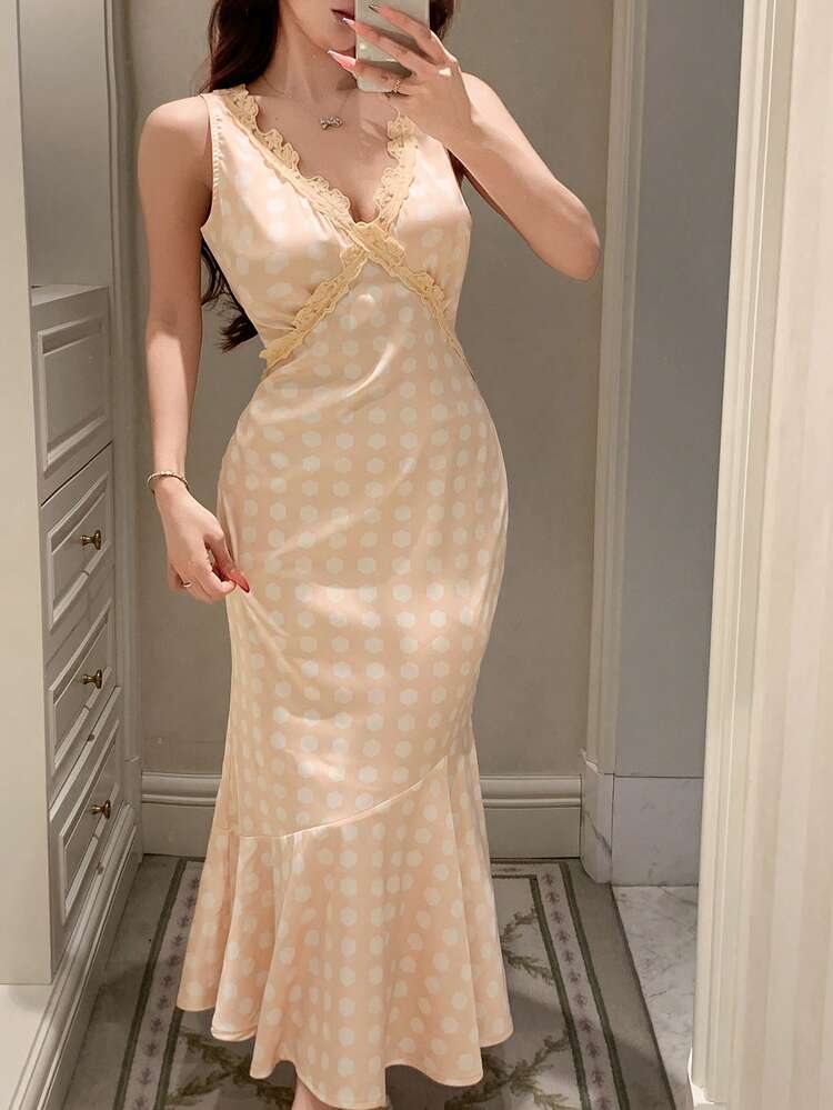 Summer Elegant Polka Dot Lace Patchwork Waist Mermaid Hem Women Nightgown