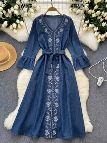 Qadelle Đầm denim thêu hoa dáng thường ngày dành cho nữ, thích hợp cho kỳ nghỉ. - Màu xanh lam - Xem 2