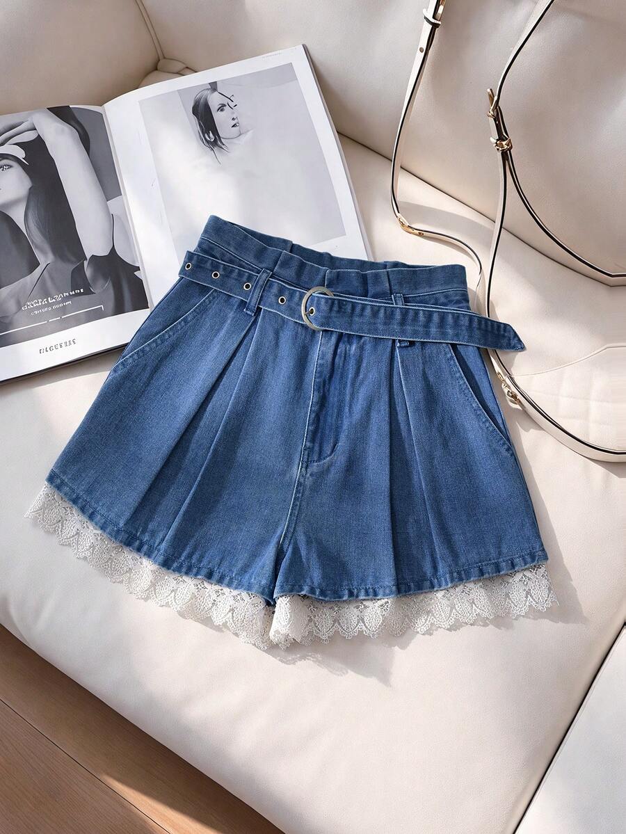 GlowEve 女士休闲牛仔短裤，撞色蕾丝，腰部鸡眼扣设计 - 藍色 - 查看 1