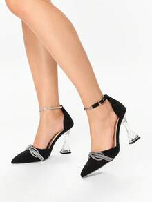 Glitzique 秋冬时尚蝴蝶结装饰粗跟尖头鞋，搭配白色/黑色连衣裙，适合情人节、优雅派对等场合。 - 黑色 - 查看 10