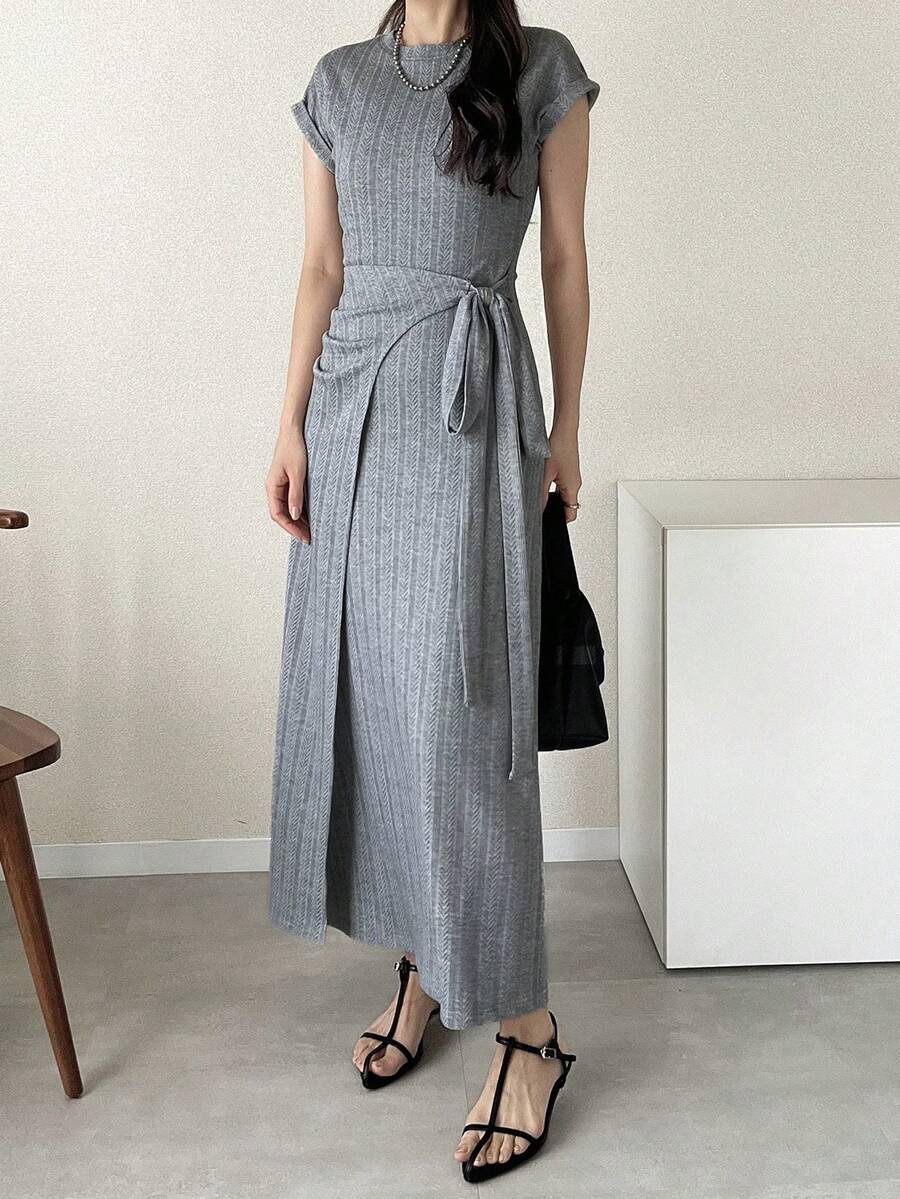 FRIFUL 女士圆领短袖连衣裙，交叉裹身裙摆，纹理面料长裙，夏季 - 灰色 - 查看 1