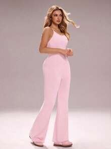 Sovereign Charm 女士马卡龙粉色紧身连体裤，U领，细肩带，交叉后背带，可调节搭扣，露背设计，喇叭裤腿，适合日常休闲穿着、跑步、瑜伽、健身、网球、高尔夫，春夏皆宜。 - 粉色 - 查看 4