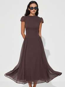 Aveloria Modichic 优雅法式奢华雪纺连衣裙，立领，泡泡袖，A字廓形，收腰设计，喇叭裙摆，中长款，后背拉链，有衬里，经典纯色，休闲百搭，适合日常场合。 - 棕色 - 查看 3