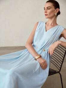 MOTF PREMIUM 极简亚麻无袖V领串珠腰带连衣裙，优雅显瘦的女士夏季连衣裙 - 淺藍色 - 查看 6