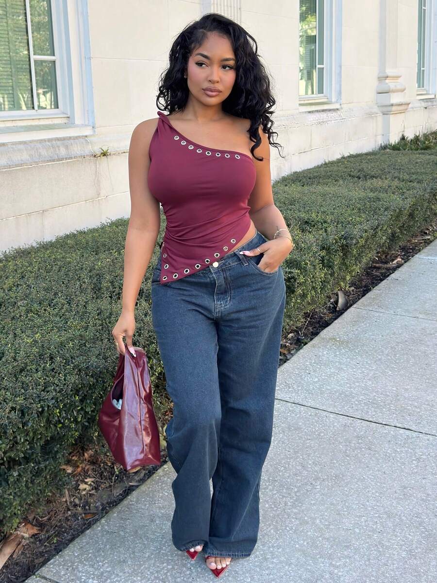 Alexandranx New Wine Red Rivet Hollow One-Shoulder Top, Sleeveless Wrap Top, Y2K Decadent Style, Metal Top, Autumn Women's Clothing Christmas Summer Burgundy Casual Burgundy - Burgundy - View 1