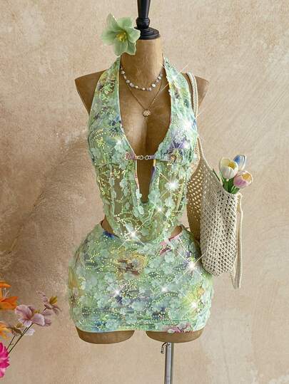 Soleia 2pcs/Set Fitted Shiny Tassel Sequin Halter Top And Mini Skirt Set, Suitable For Music Festivals, Parties, Chinese Red, Annual Galas, Christmas, Halloween