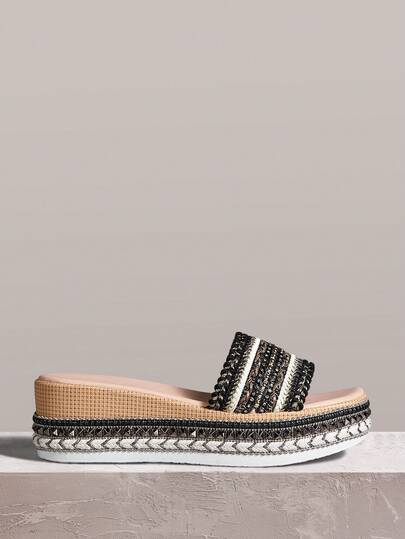 Styleloop Giày sandal đế xuồng cao gót cho nữ, chất liệu vải dệt, gót quấn dây thừng, phụ kiện không thể thiếu cho kỳ nghỉ, phong cách bohemian, lễ hội âm nhạc, tiệc tùng, phong cách Mỹ cổ điển.