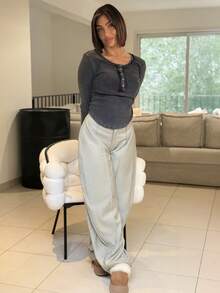 IamThia 度假纯色针织圆领修身长袖不对称下摆女式 T 恤 - 黑色 - 查看 4