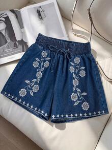 GlowEve 夏季休闲刺绣抽绳腰牛仔短裤 - 藍色 - 查看 2