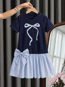 SHEIN 1 件装少女春夏休闲 A 字连衣裙 - 带蝴蝶结热转印和 3D 蝴蝶结，纯色撞色，舒适时尚，非常适合上学、日常出行和日常穿着，展现少女的活力与优雅。 - 彩色 - 查看 3