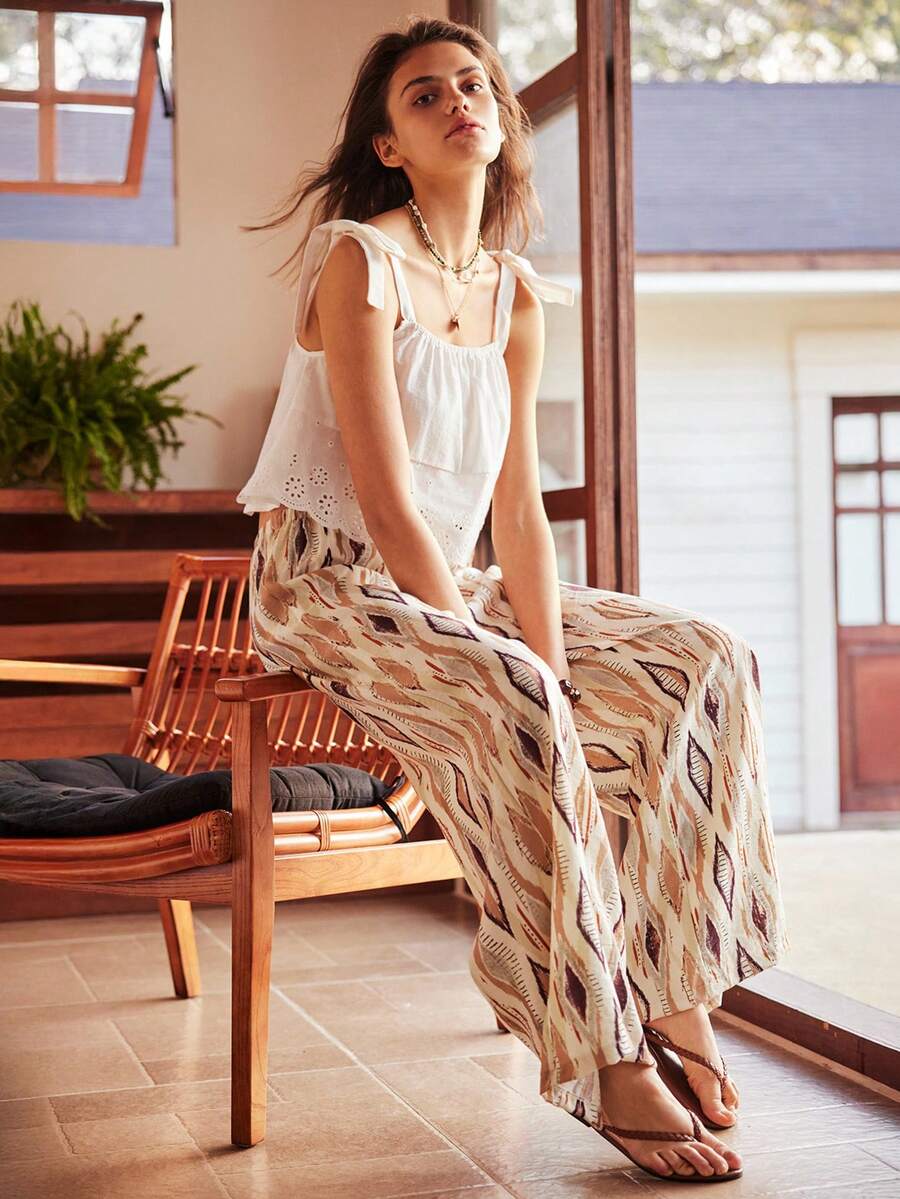 Lullawish Conjunto de pijama con camiseta de tirantes bordada hueca y pantalones con estampado geométrico para mujer - Blanco - Ver 1