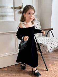 DAZY Young Girl Contrast Color Knot Shoulder Cutout Long Sleeve Dress - Black - View 4
