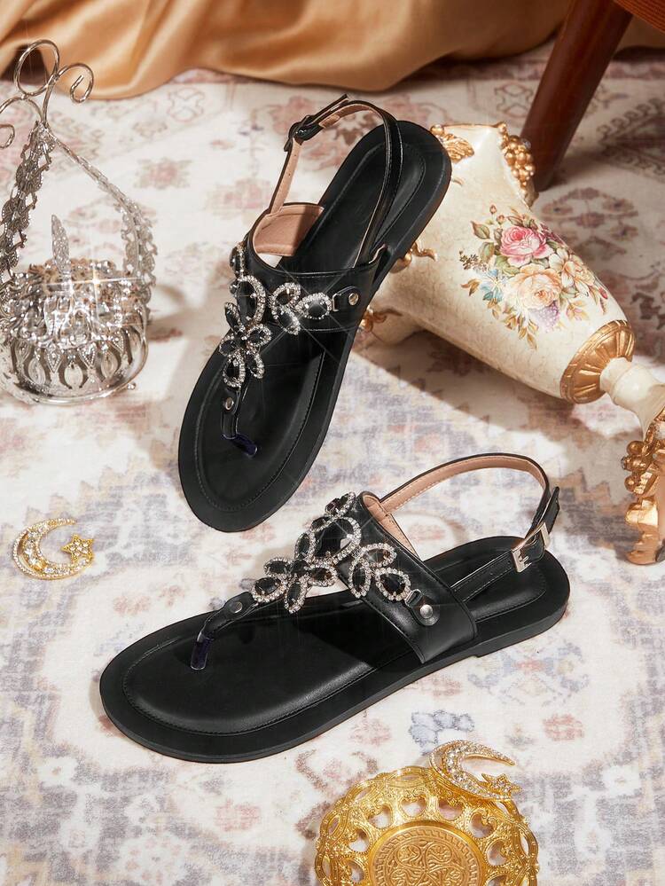 CUCCOO TILAWA Women's Rhinestone Flower Decorated Flat Thong Sandals