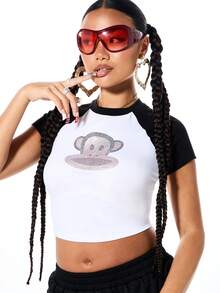 SUMWON X PAUL FRANK SUMWON WOMEN 女士水钻装饰插肩袖短款T恤，饰有闪亮卡通图案和撞色黑色袖子，休闲露脐上衣 - 黑與白 - 查看 1