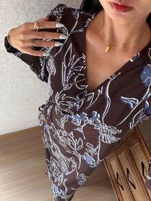 DAZY Floral Print Women Robe - Coffee Brown - View 4