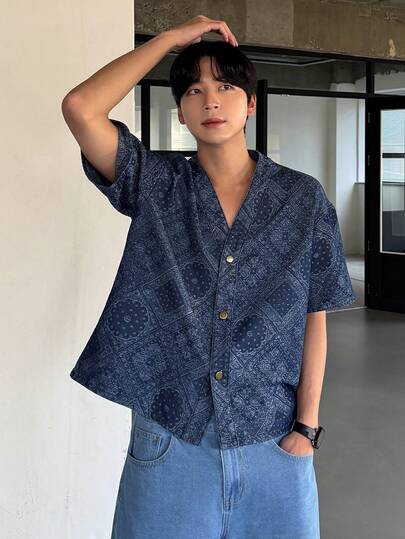 DAZY Summer Cashew Flower Blue Floral Print Short Sleeve Denim Shirt For Men