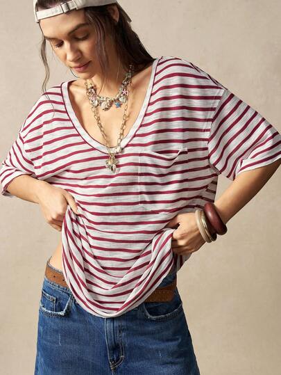 Bohemela Boho Spring/Summer Outfits, Vintage Women's Vacation Beach Bohemia Vintage Red Stripe Vacation V-Neck Short Sleeve Loose T-Shirt, Casual Vacation, Western Country Style Concert Party Outfits, Suitable For Beach Vacation Outfit & Daily Wear & Back To School & Going Out Outfits & Party Outfits & Graduation Outfit, 2000s Outfits, Summer Holiday Outfits