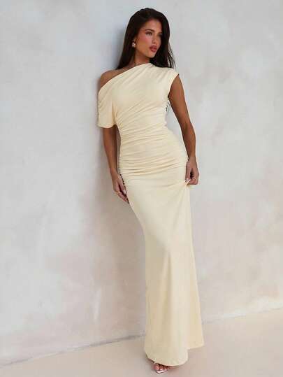 Aloruh Rochie casual de vară pentru femei, cu decolteu asimetric, decor cu volane, tiv sirenă mulat, rochie elegantă, minimalistă, galben crem, pentru naveta la birou, potrivită pentru festivaluri de muzică, ceai de după-amiază, vacanțe boho, vacanță la plajă